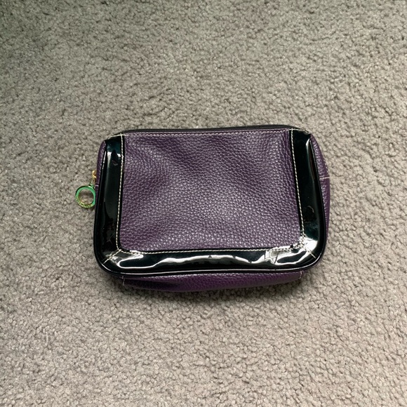 Estee Lauder Handbags - Estée Lauder Cosmetic Bag